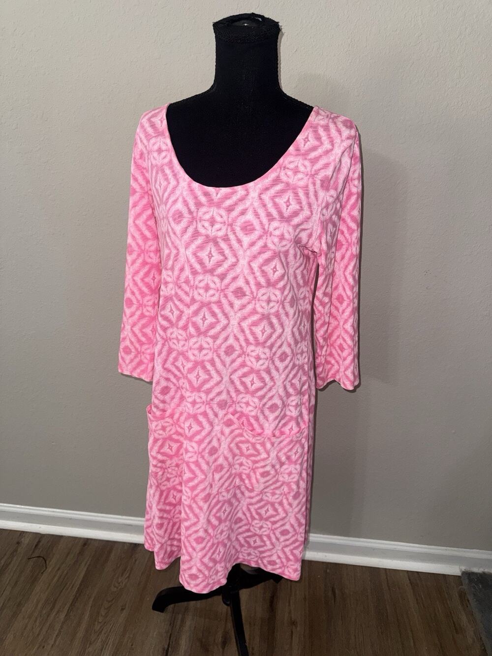 Fresh Produce Short Sleeve Aztec Pink Dress with Pockets Small Coastal